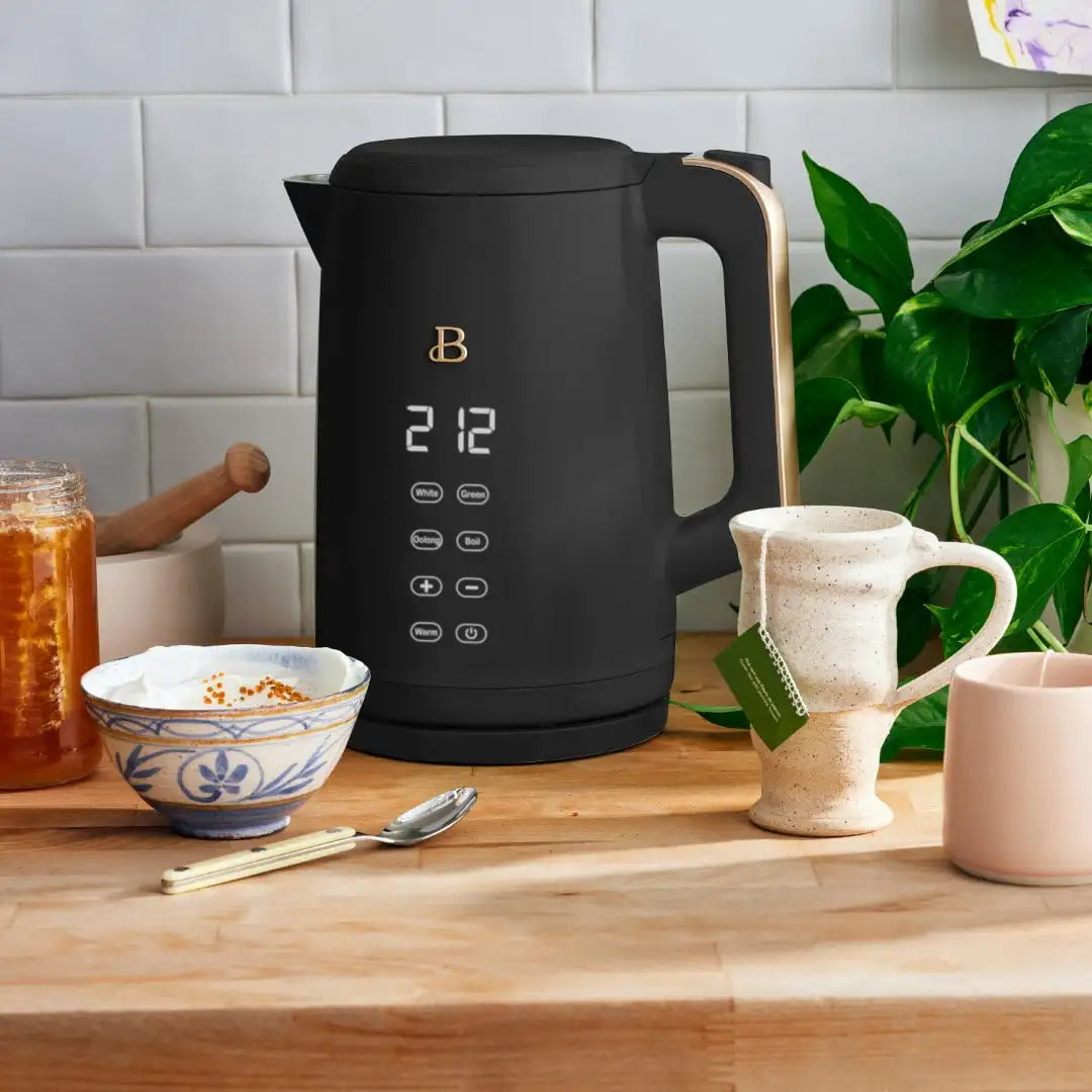 Beautiful 1.7 Liter One-Touch Electric Kettle,